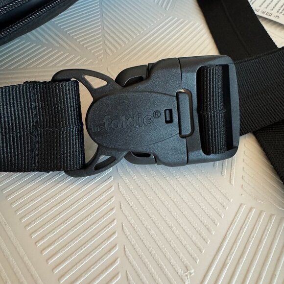 Foldie Crossbody Bag NWT Fanny Pack BLACK Nylon Travel RFID Black - Picture 10 of 10
